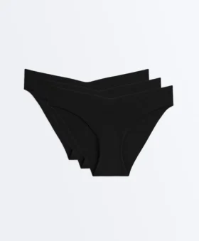 3 klasické bikiny z neviditelné polyamidové směsi s výřezem do V