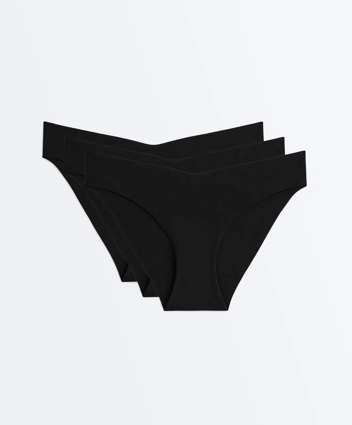 3 klasické bikiny z neviditelné polyamidové směsi s výřezem do V 3 klasické bikiny z neviditelné polyamidové směsi s výřezem do V