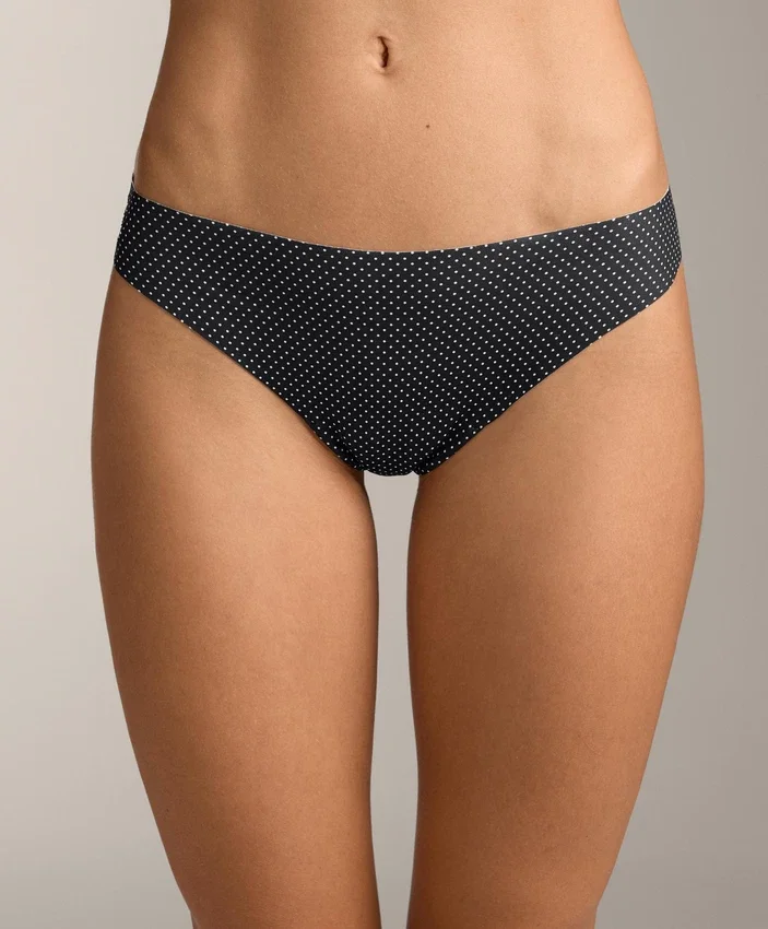 3 neviditelné tanga ze směsi polyamidu 3 neviditelné tanga ze směsi polyamidu