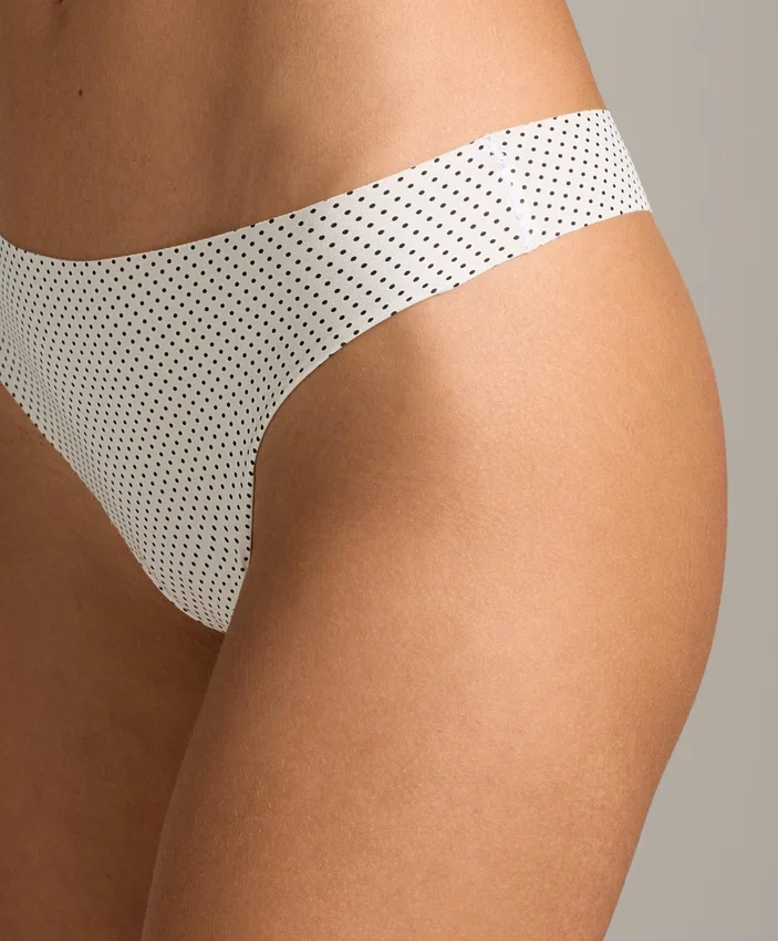 3 neviditelné tanga ze směsi polyamidu 3 neviditelné tanga ze směsi polyamidu