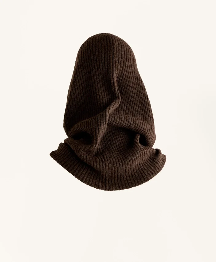 Balaclava z žebrovaného úpletu Balaclava z žebrovaného úpletu