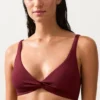 Bikiny s halterovým topem z žakárové látky s mini kostkovaným vzorem Bikiny s halterovým topem z žakárové látky s mini kostkovaným vzorem