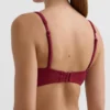 Bikiny s halterovým topem z žakárové látky s mini kostkovaným vzorem Bikiny s halterovým topem z žakárové látky s mini kostkovaným vzorem