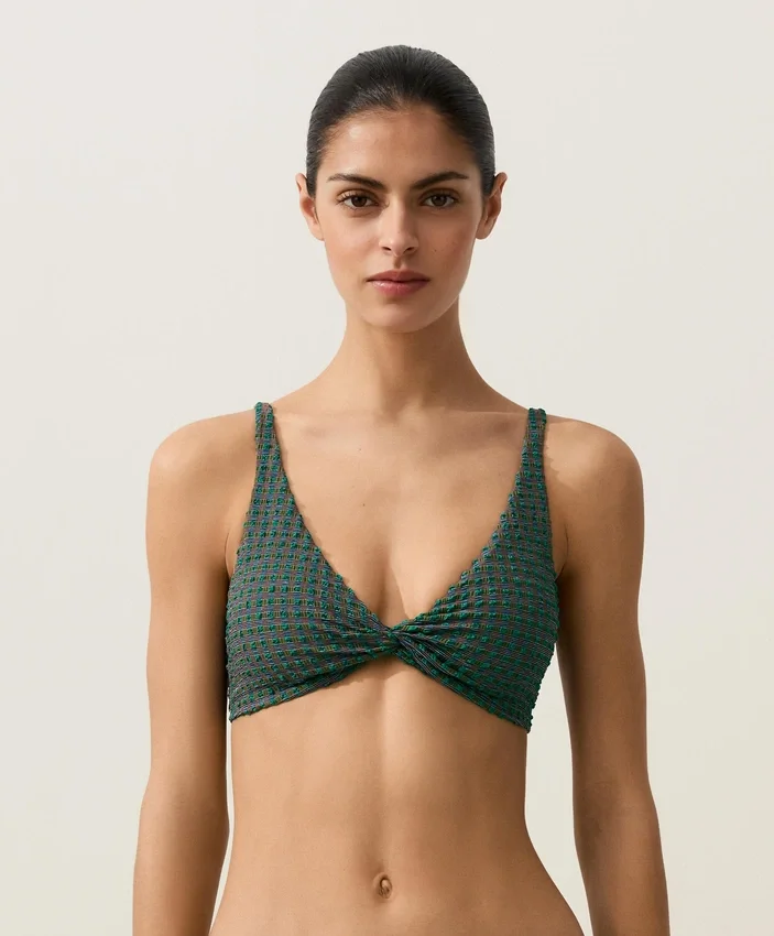 Bikiny s halterovým výstřihem v kostkovaném vzoru Bikiny s halterovým výstřihem v kostkovaném vzoru