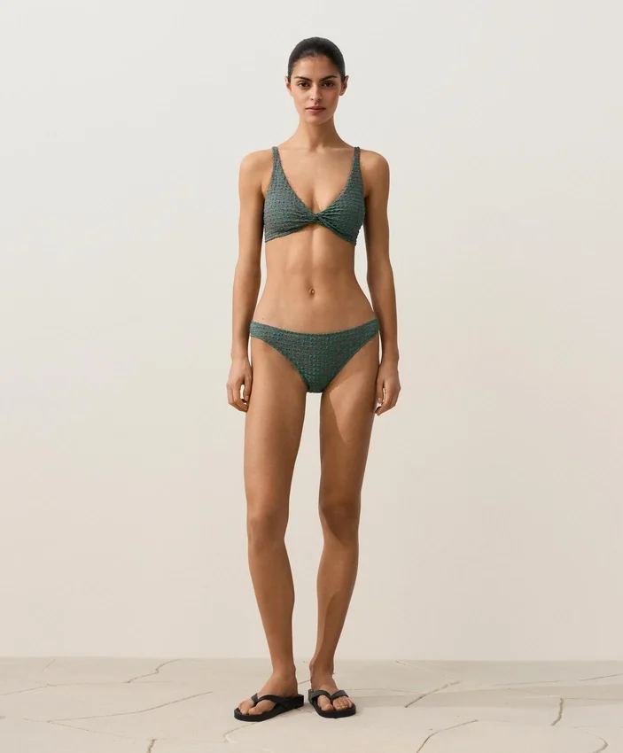 Bikiny s halterovým výstřihem v kostkovaném vzoru Bikiny s halterovým výstřihem v kostkovaném vzoru