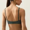 Bikiny s halterovým výstřihem v kostkovaném vzoru Bikiny s halterovým výstřihem v kostkovaném vzoru