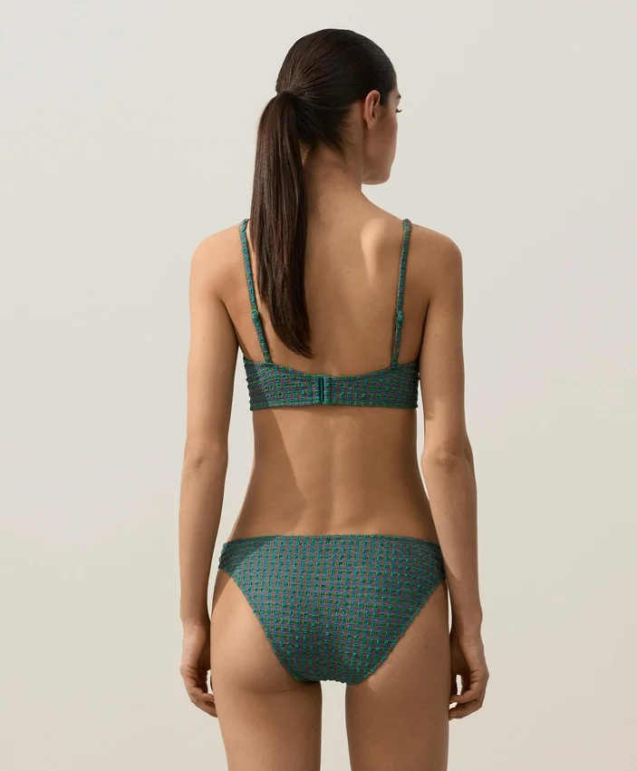 Bikiny s halterovým výstřihem v kostkovaném vzoru Bikiny s halterovým výstřihem v kostkovaném vzoru