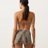 Bikiny s vysokým pasem a hadím potiskem Bikiny s vysokým pasem a hadím potiskem