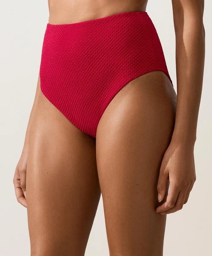Bikiny s vysokým pasem a vaflovou texturou Bikiny s vysokým pasem a vaflovou texturou