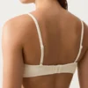 Bikiny s vázáním za krkem Bikiny s vázáním za krkem