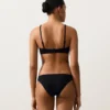 Bikiny s vázáním za krkem z piké Bikiny s vázáním za krkem z piké
