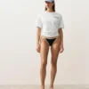 Bikiny se středním krytím a kontrastním lemováním