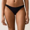 Bikiny se středním krytím a výstřihem do U Bikiny se středním krytím a výstřihem do U