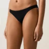 Bikiny se středním krytím a výstřihem do U Bikiny se středním krytím a výstřihem do U