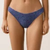 Bikiny se středním krytím a výstřihem do U s kostkovaným vzorem Bikiny se středním krytím a výstřihem do U s kostkovaným vzorem