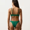 Bikiny se středním krytím a výstřihem do U z piké