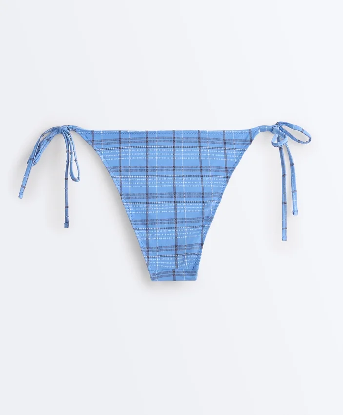 Bikiny se středním krytím a vázáním na bocích s kostkovaným potiskem Bikiny se středním krytím a vázáním na bocích s kostkovaným potiskem