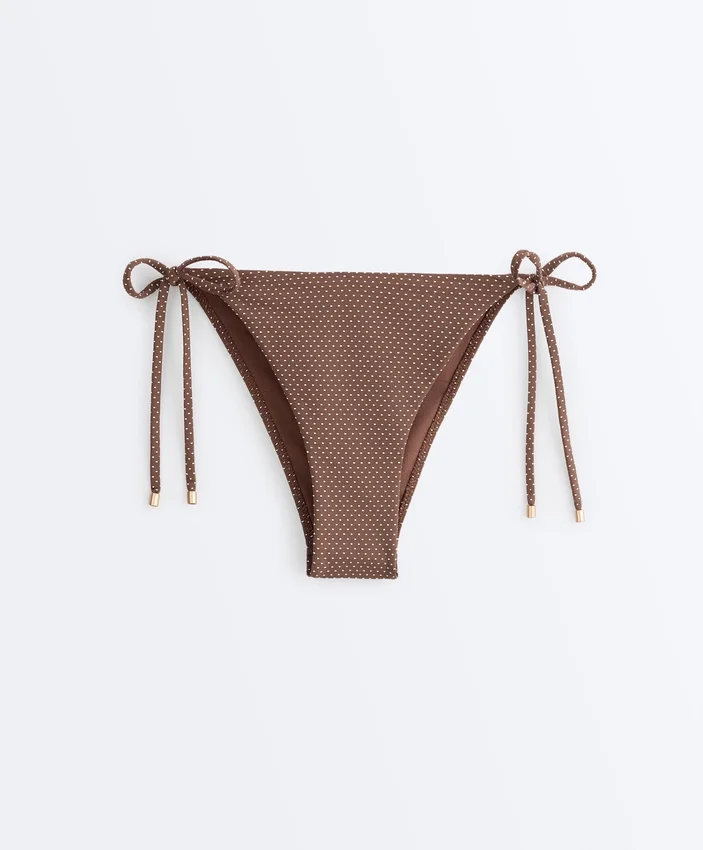 Bikiny se středním krytím a vázáním s mini puntíkovaným potiskem Bikiny se středním krytím a vázáním s mini puntíkovaným potiskem