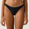 Bikiny se středním krytím, výstřihem do U a lemováním Bikiny se středním krytím, výstřihem do U a lemováním