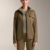 Bundy s neoprenovým efektem a opaskem Bundy s neoprenovým efektem a opaskem