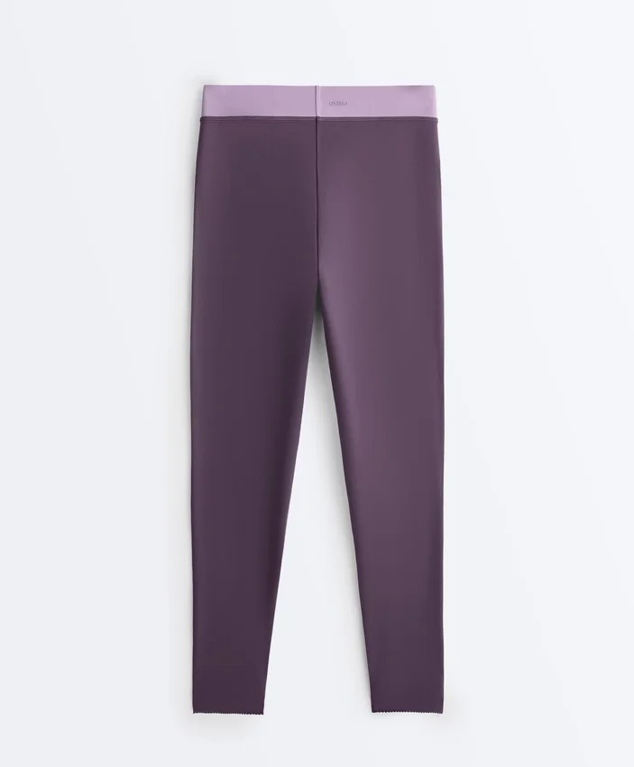 Compressive legíny s vysokým pasem a délkou 65 cm Compressive legíny s vysokým pasem a délkou 65 cm