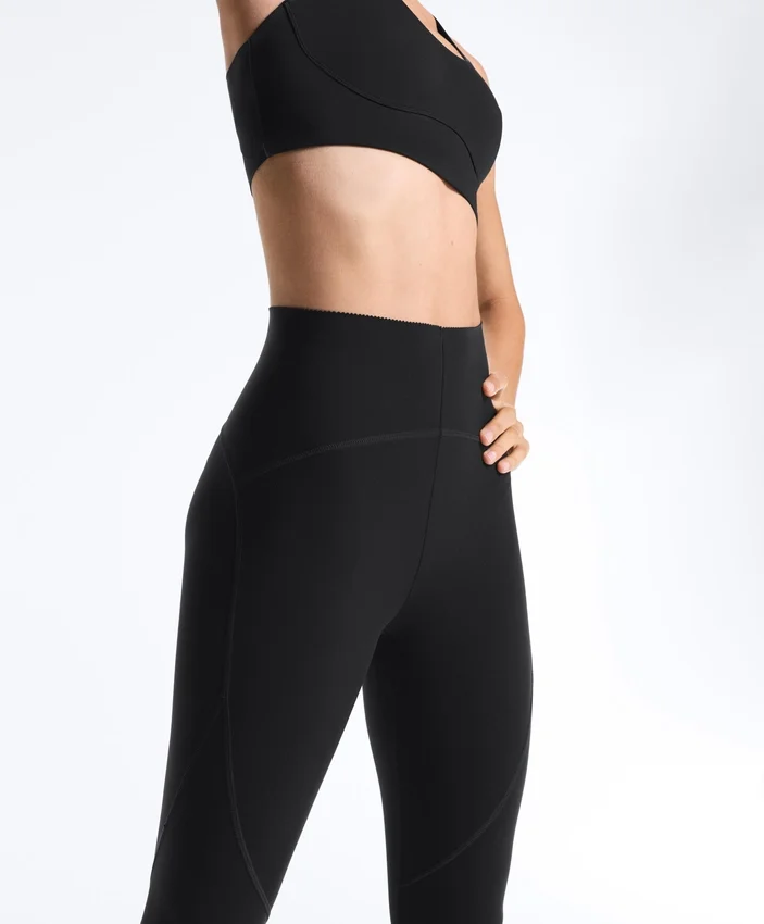 Compressive legíny s vysokým pasem a délkou ke kotníkům Compressive legíny s vysokým pasem a délkou ke kotníkům
