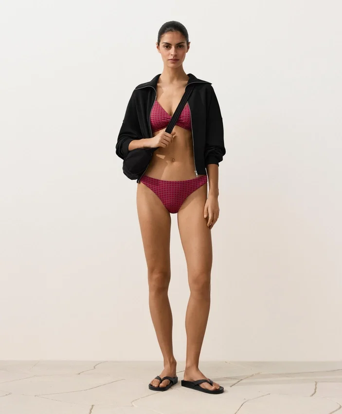 Geometrický žakárový bikini top s vázáním za krkem Geometrický žakárový bikini top s vázáním za krkem