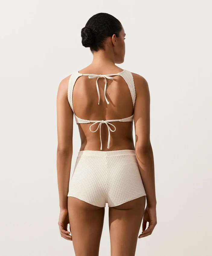 Háčkované bikiny s bublinkovou texturou Top Háčkované bikiny s bublinkovou texturou Top