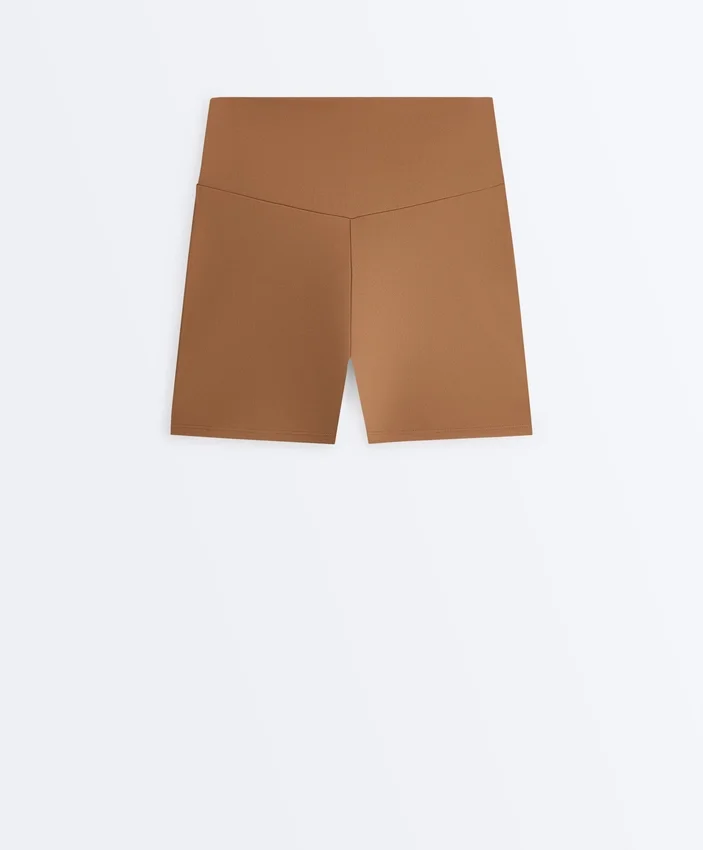 Kalhoty Comfortlux s vysokým pasem a délkou 10 cm Kalhoty Comfortlux s vysokým pasem a délkou 10 cm