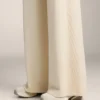 Kalhoty s rovnými nohavicemi a žebrováním po stranách z Soft Touch modalu Kalhoty s rovnými nohavicemi a žebrováním po stranách z Soft Touch modalu