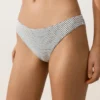 Klasické bikiny s žakárovým potiskem v puntíky Klasické bikiny s žakárovým potiskem v puntíky