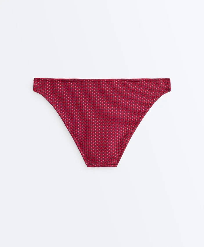 Klasické bikiny s geometrickým žakárovým vzorem v podobě kalhotek Klasické bikiny s geometrickým žakárovým vzorem v podobě kalhotek