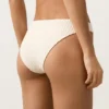 Klasické bikiny s háčkovaným vzorem a bublinkovou texturou Klasické bikiny s háčkovaným vzorem a bublinkovou texturou