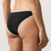 Klasické bikiny s kontrastním lemováním Klasické bikiny s kontrastním lemováním