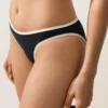 Klasické bikiny s kontrastním lemováním Klasické bikiny s kontrastním lemováním