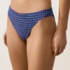 Klasické bikiny s kostkovaným vzorem v kalhotkách Klasické bikiny s kostkovaným vzorem v kalhotkách