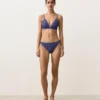 Klasické bikiny s kostkovaným vzorem v kalhotkách Klasické bikiny s kostkovaným vzorem v kalhotkách