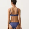 Klasické bikiny s kostkovaným vzorem v kalhotkách Klasické bikiny s kostkovaným vzorem v kalhotkách