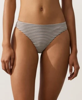 Klasické bikiny s pruhy ve tvaru kalhotek