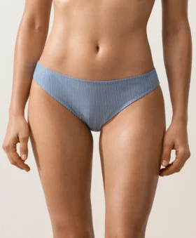 Klasické bikiny s pruhy ve tvaru kalhotek