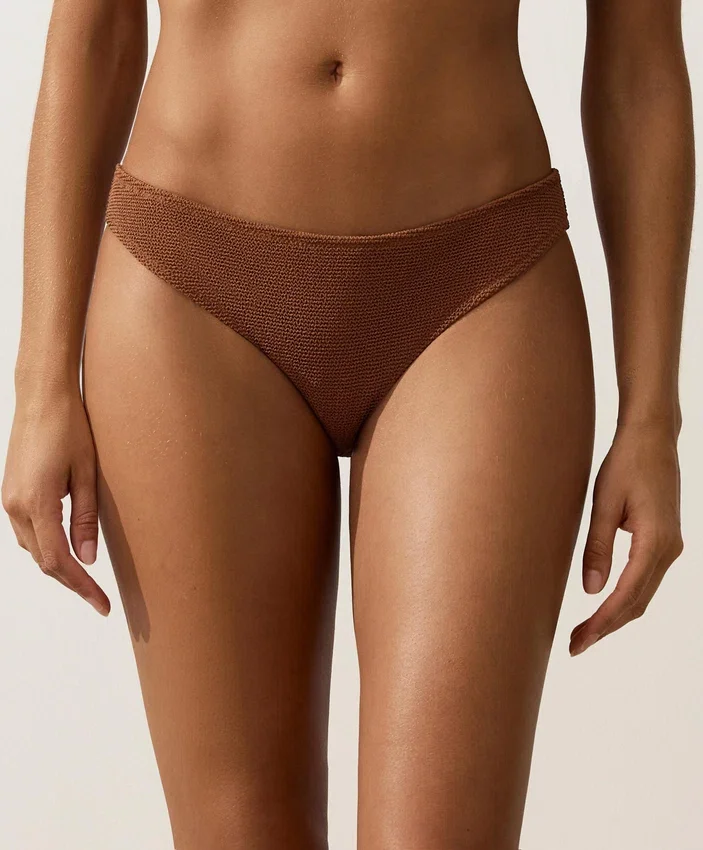 Klasické bikiny s vrásčeným vzorem Klasické bikiny s vrásčeným vzorem