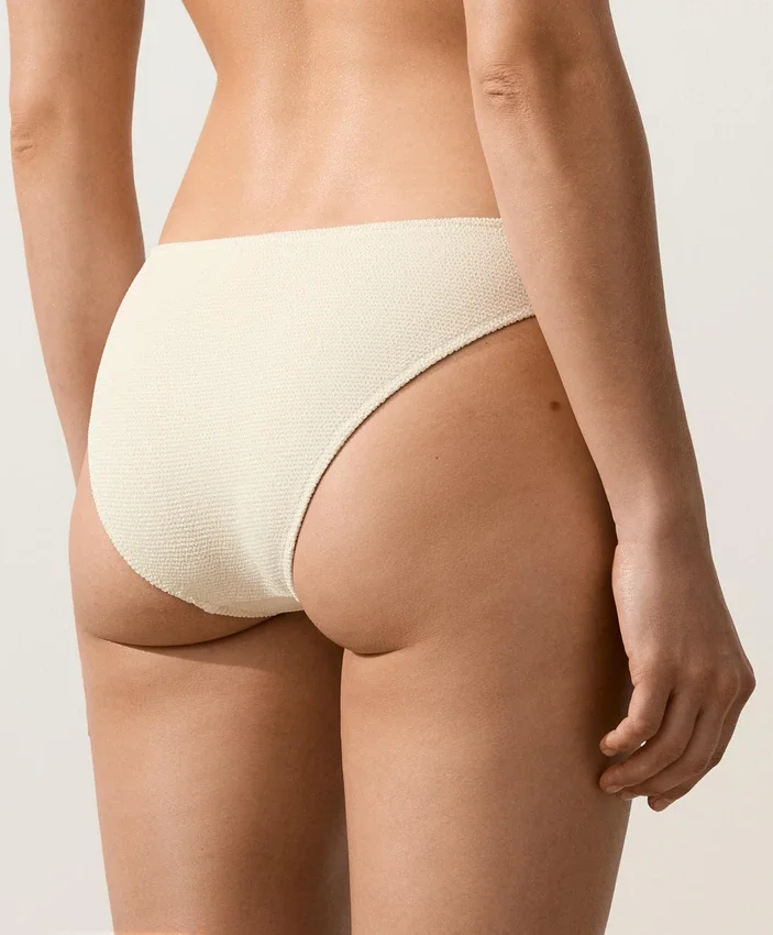 Klasické bikiny s vrásčeným vzorem Klasické bikiny s vrásčeným vzorem