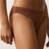 Klasické bikiny s vrásčeným vzorem Klasické bikiny s vrásčeným vzorem