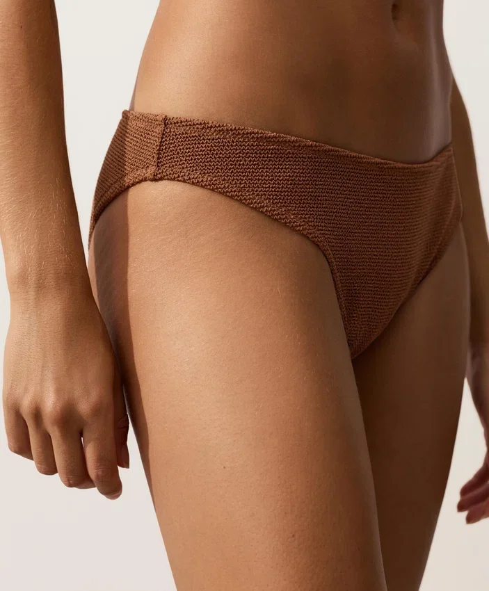 Klasické bikiny s vrásčeným vzorem Klasické bikiny s vrásčeným vzorem