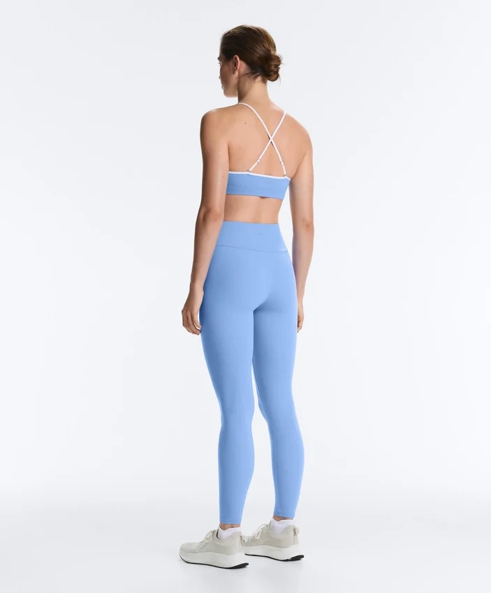 Sportovní podprsenka Comfortlux s lehkou oporou a lemováním Sportovní podprsenka Comfortlux s lehkou oporou a lemováním