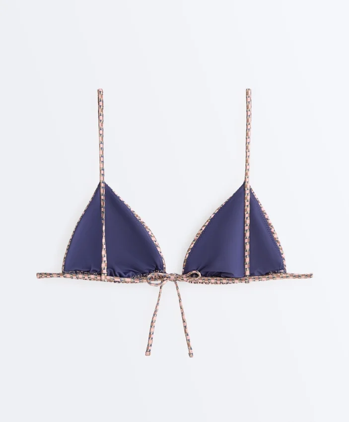 Mini top na Bikiny s trojúhelníkovým střihem a metalickými nitěmi Mini top na Bikiny s trojúhelníkovým střihem a metalickými nitěmi