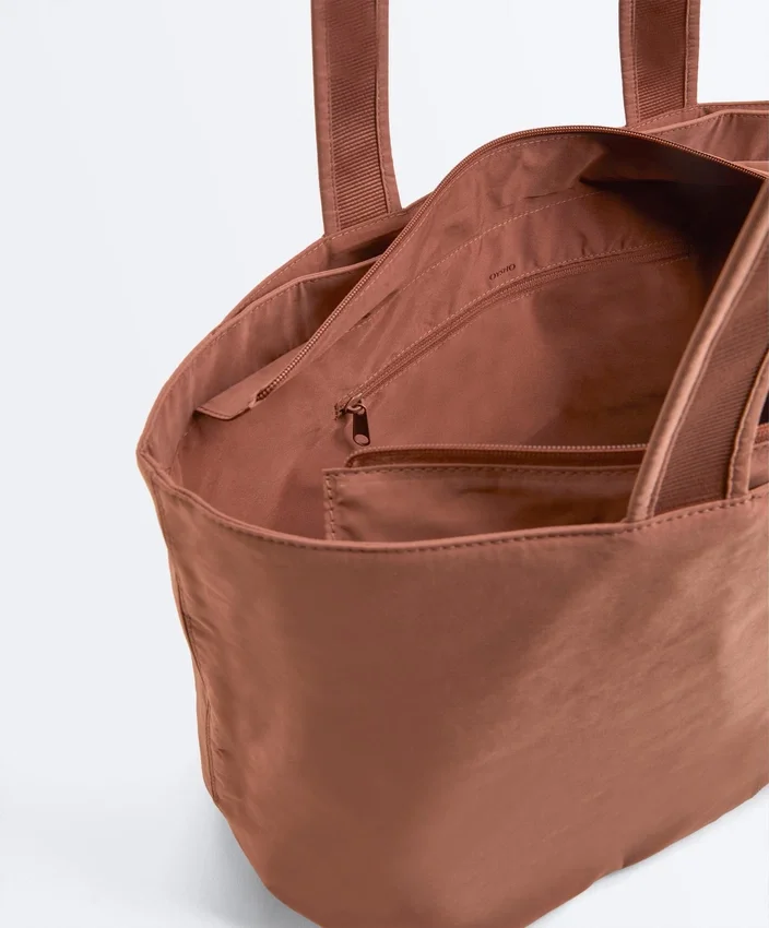 Měkká taška typu shopper se zipem Měkká taška typu shopper se zipem