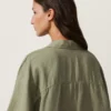 Oversize košile s krátkými rukávy v kraťasech ze 100 % lnu Oversize košile s krátkými rukávy v kraťasech ze 100 % lnu