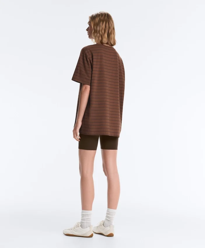 Oversize kraťasy s krátkým rukávem z bavlněné směsi s pruhy Oversize kraťasy s krátkým rukávem z bavlněné směsi s pruhy