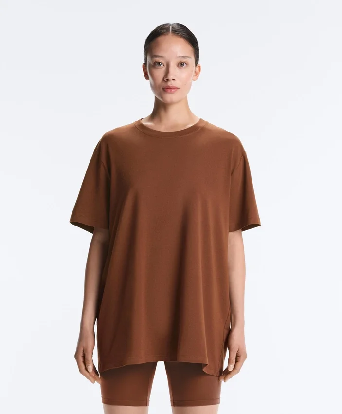 Oversize tričko s krátkým rukávem ze směsi bavlny v kraťasech Oversize tričko s krátkým rukávem ze směsi bavlny v kraťasech